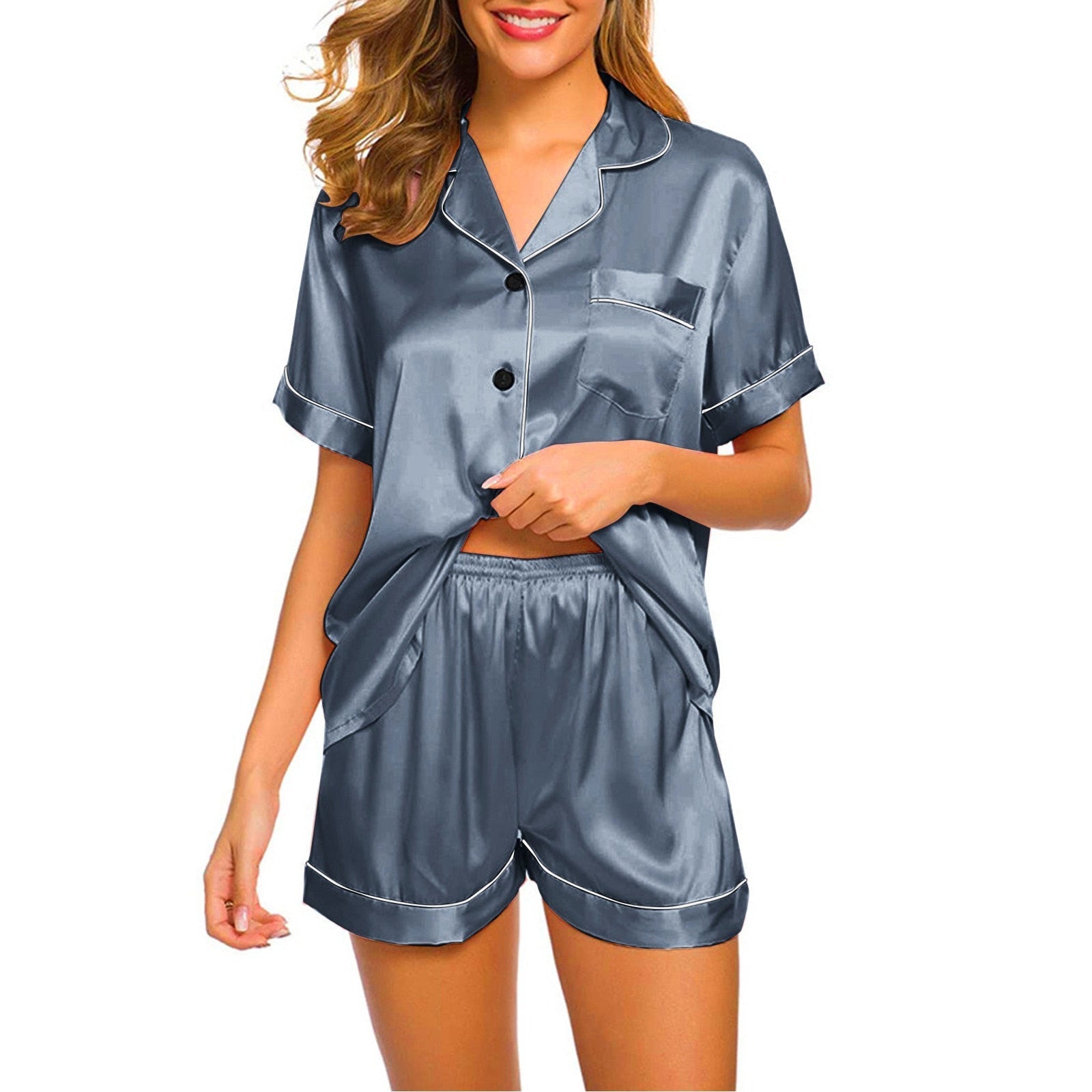 Satijnen Pyjama voor Dames – Luxe, Romantische Nachtmode met Elegante Pasvorm en Zacht Satijn