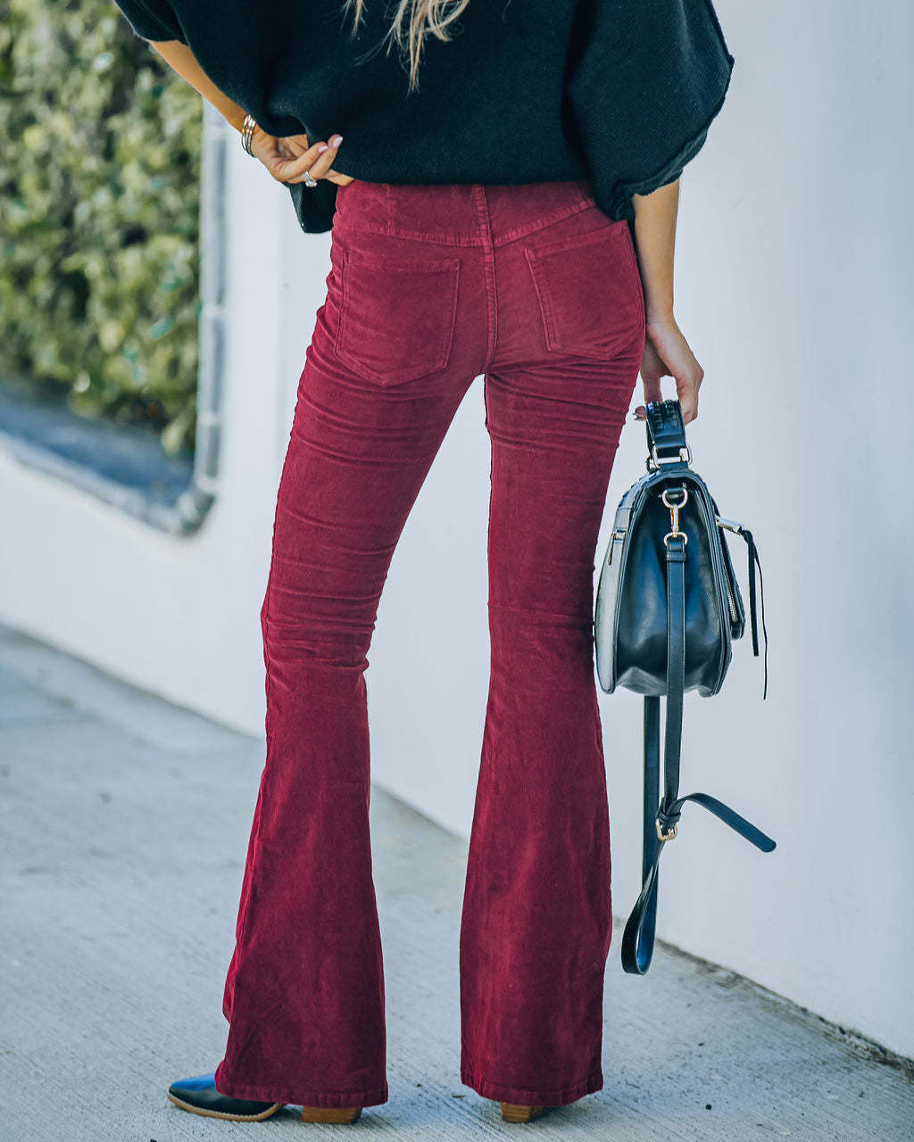 ISLA | Fluwelen Flared Broek – Elegant Comfort in een Tijdloze Pasvorm