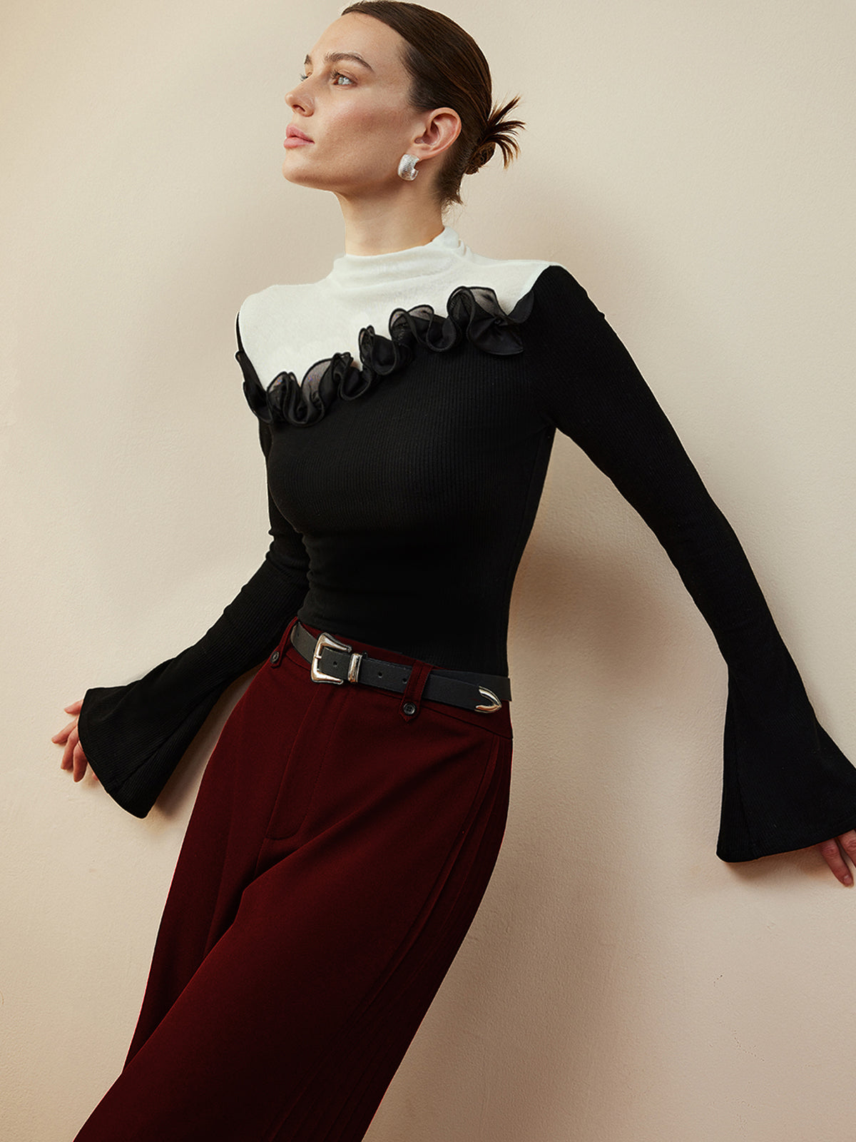 Lina | Ribbed Ruffle Top | Modern Elegance | Luxurious Cotton Blend