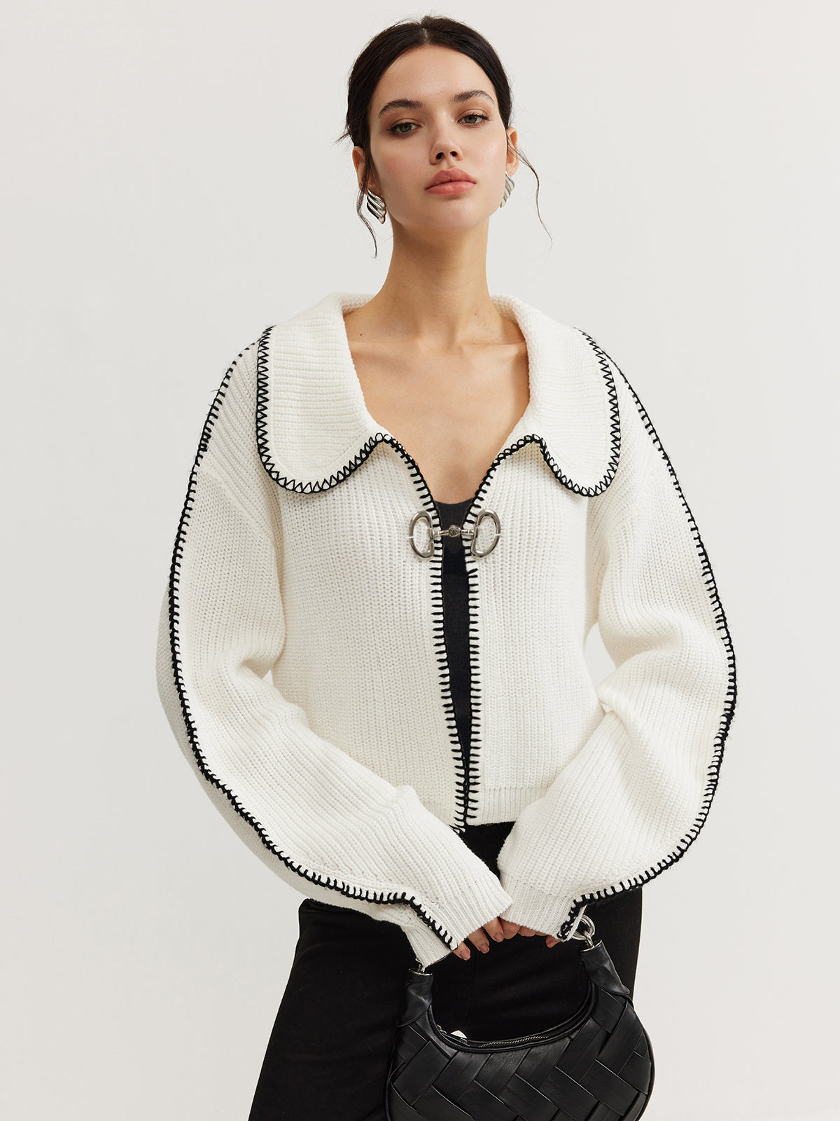 Cardigan tricoté pour femme avec manches surdimensionnées et design unique