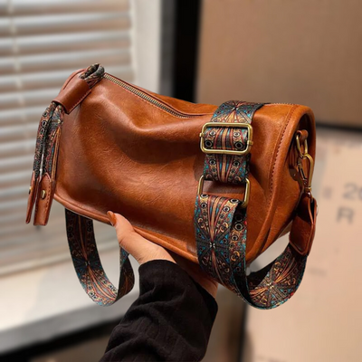 Elara | Stylish Crossbody Bag | Elegant and Functional