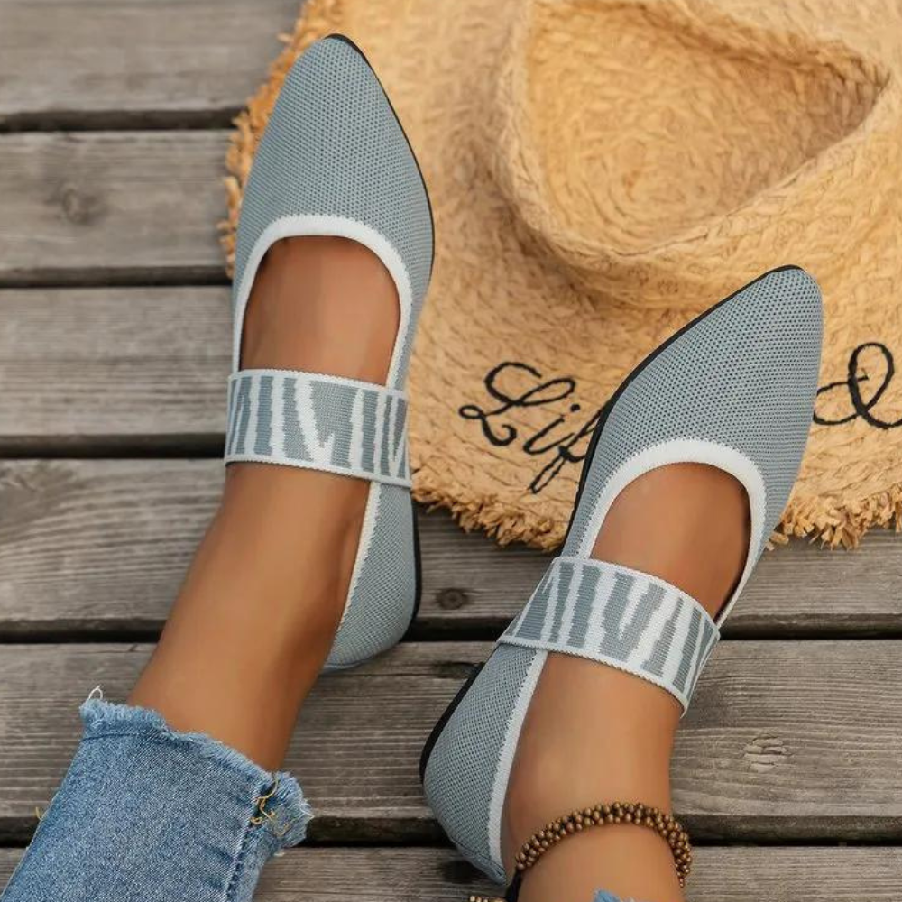 Liva – Gebreide Damesschoenen met Puntige Neus en Chic Kleuraccent