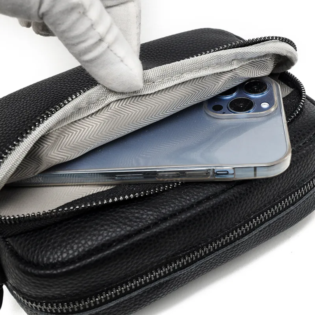 Nova Messenger Bag – Compact and Stylish Leather Shoulder Bag for Women
