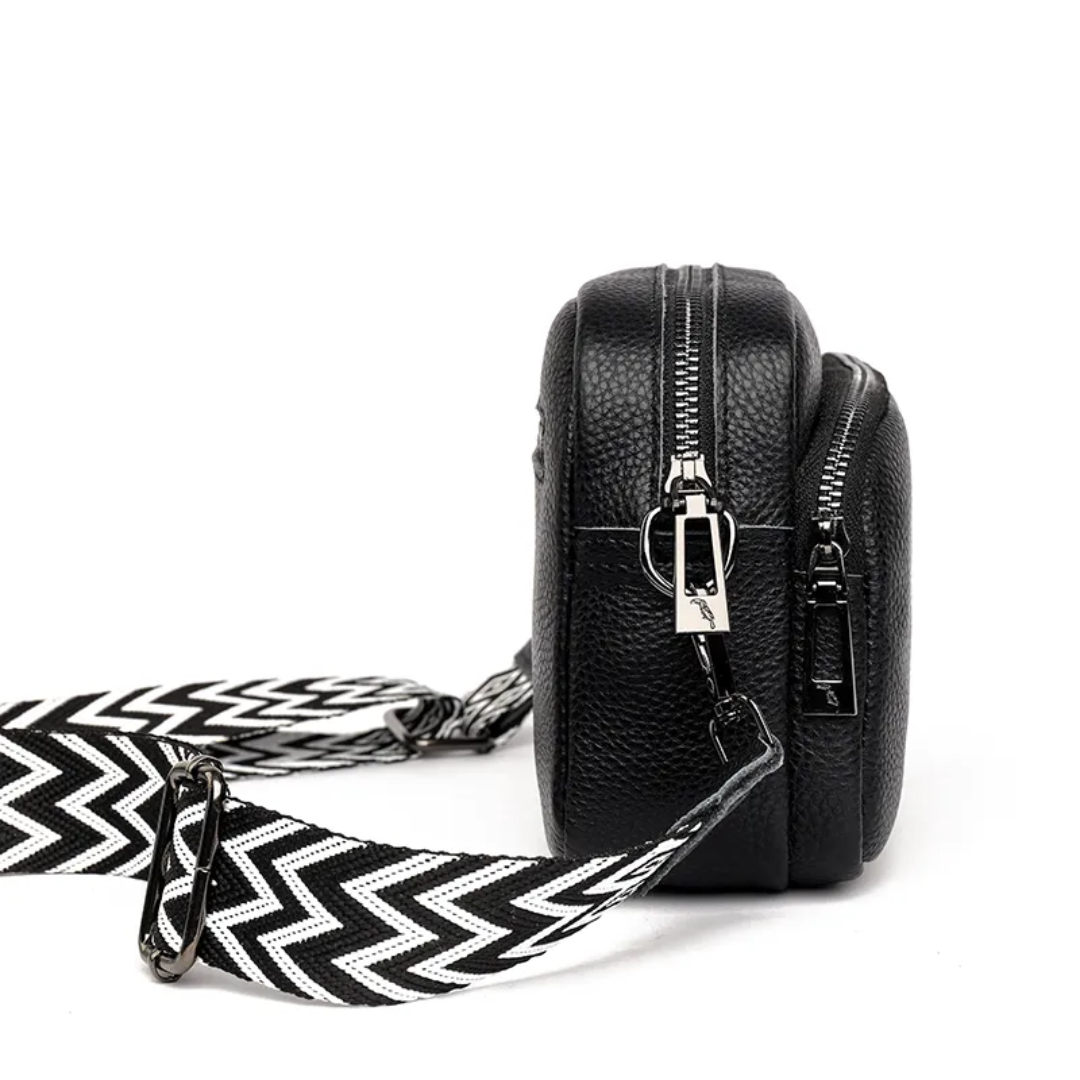 Nova Messenger Bag – Compact and Stylish Leather Shoulder Bag for Women
