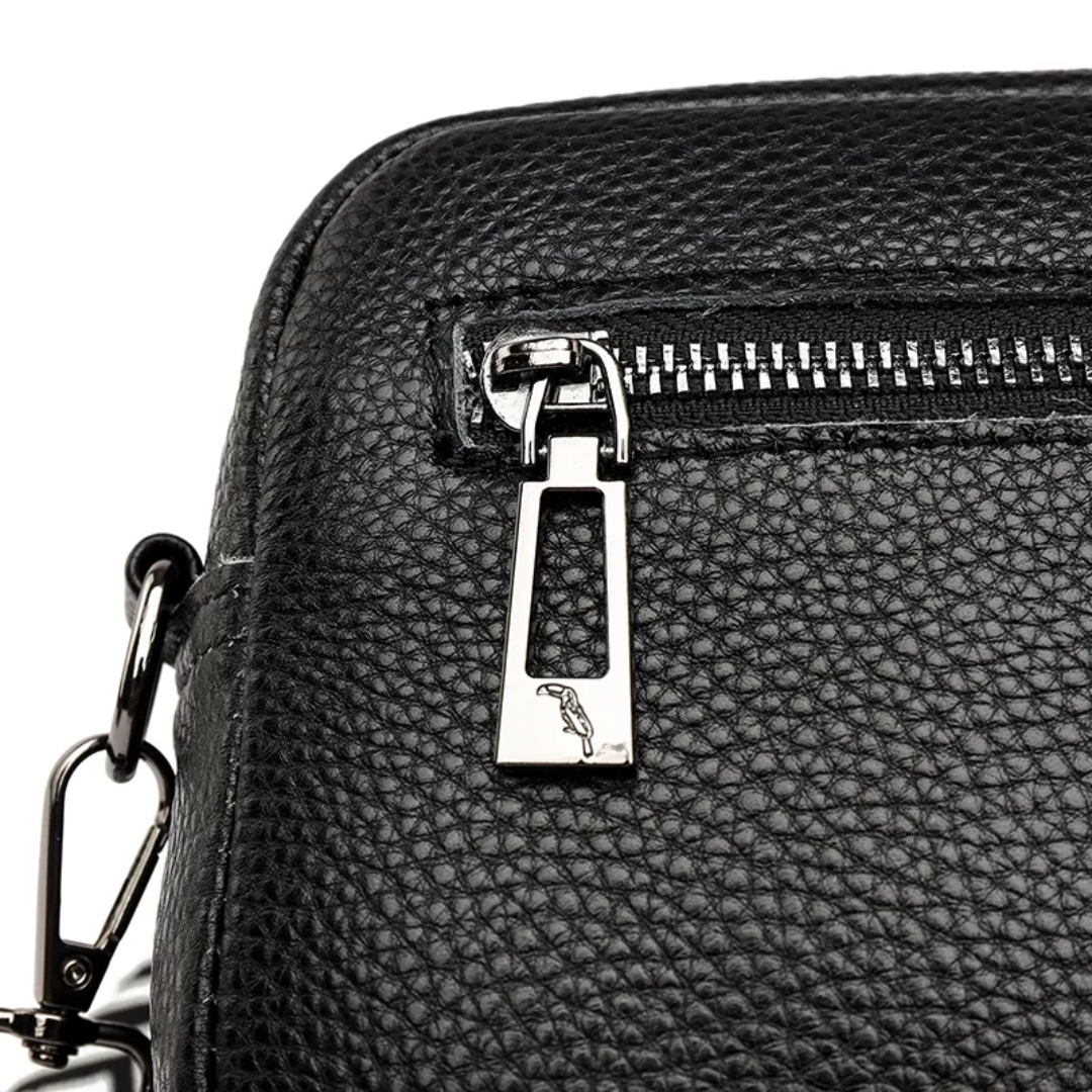 Nova Messenger Bag – Compact and Stylish Leather Shoulder Bag for Women