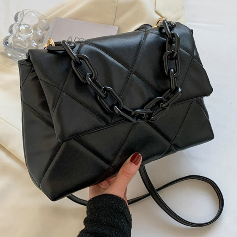 Arya Quilted Crossbody – Trendy quilted shoulder bag with chain