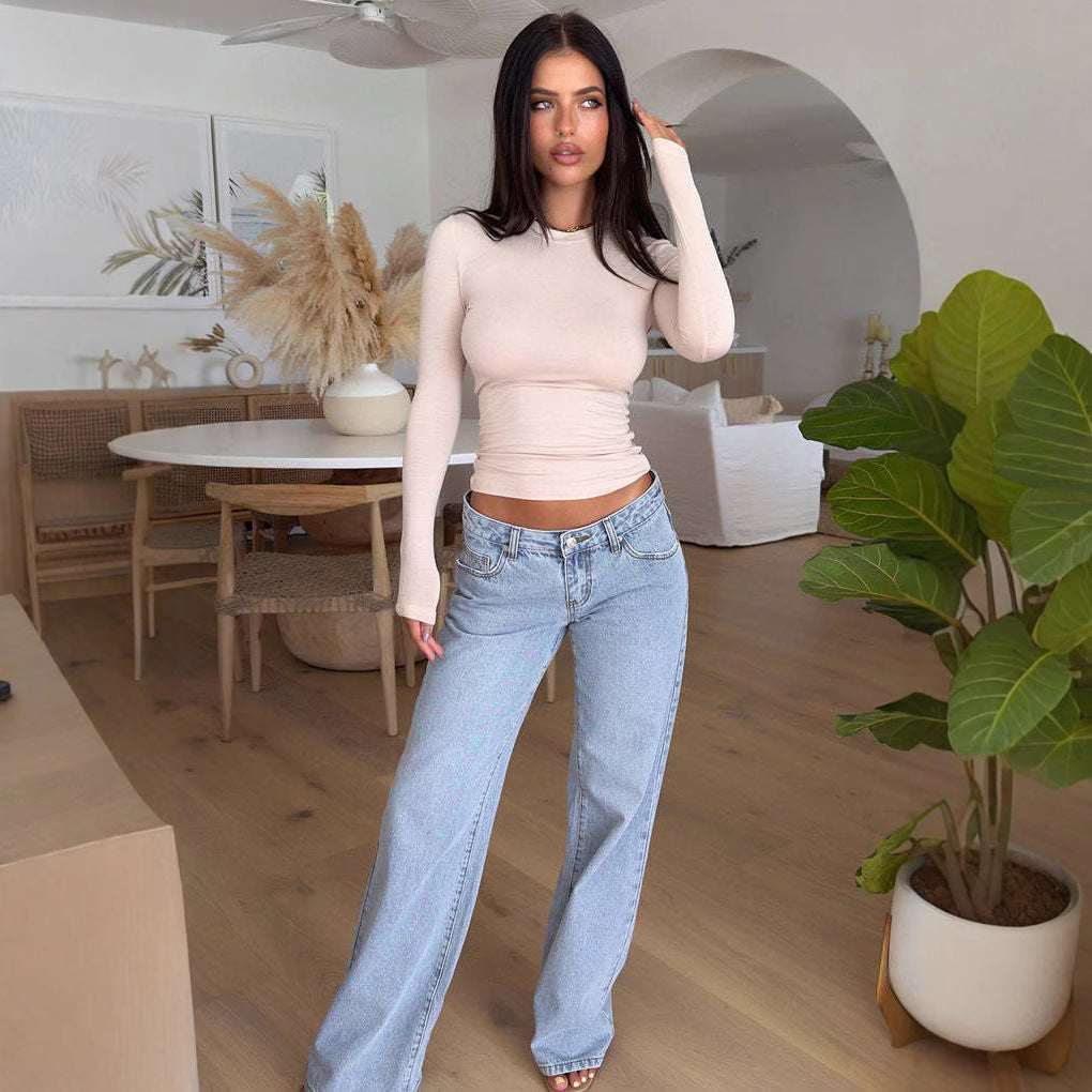 LIV | Low Rise Jeans – The Stylish Eye-catcher of 2025!
