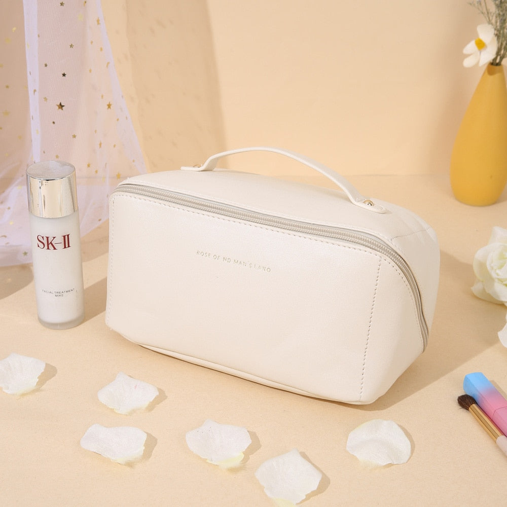 GlamOrganize – Luxury Makeup Organizer Bag | Spacious &amp; Elegant