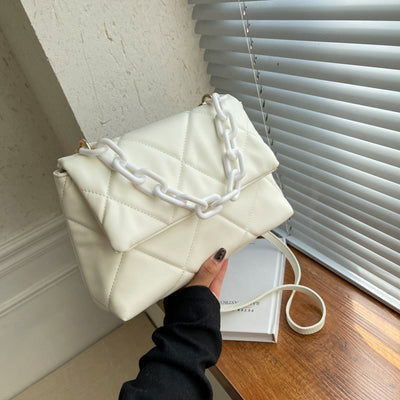 Arya Quilted Crossbody – Trendy quilted shoulder bag with chain