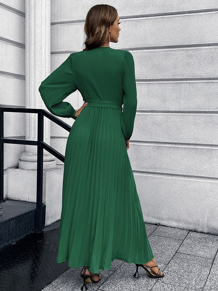 LUNARA – V-Hals Geplooide Maxi Jurk | Lente-Zomer Elegantie met Verleidelijk Volume