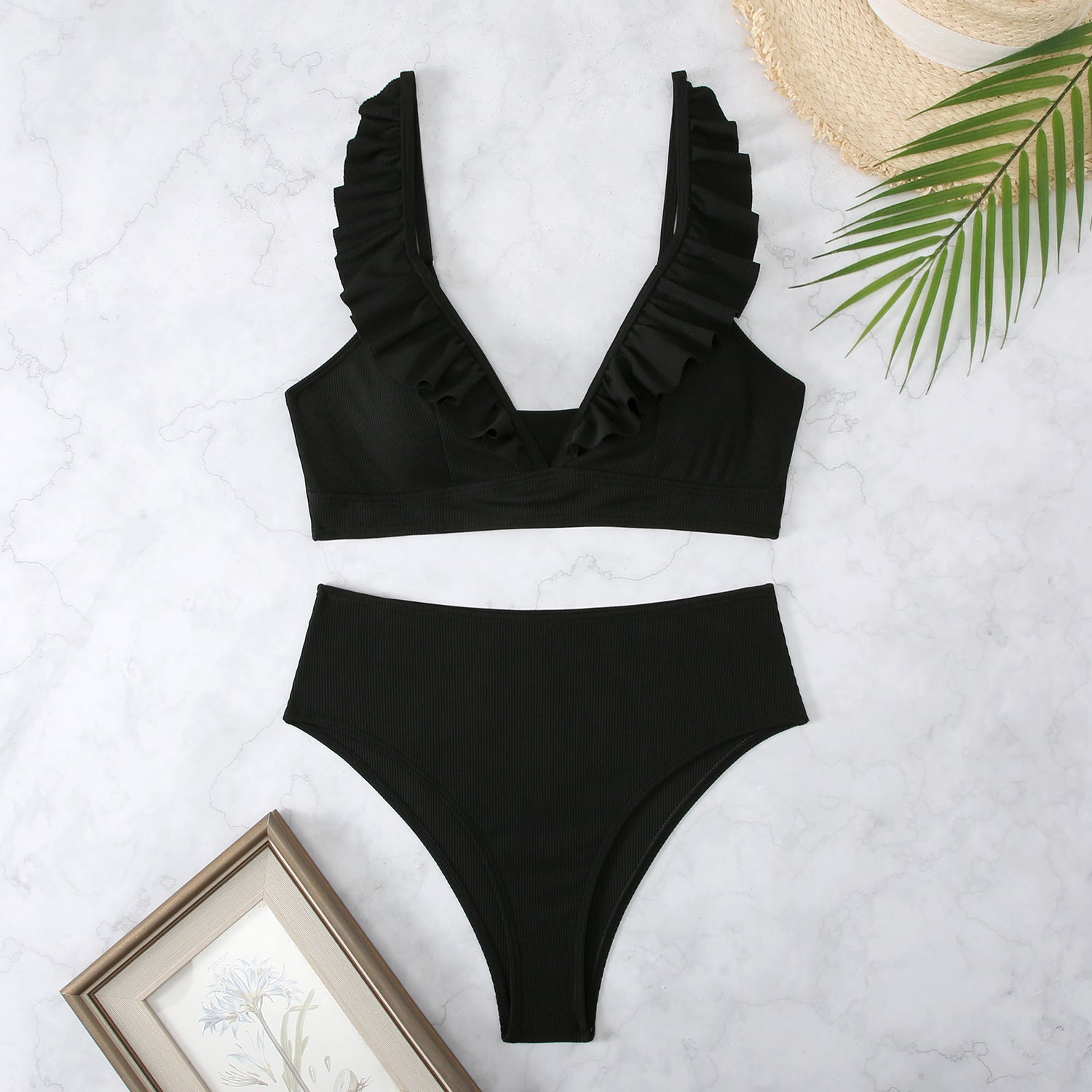 LIORA | Bikini met Volant – Elegante Ribstof en Hooggesneden Design