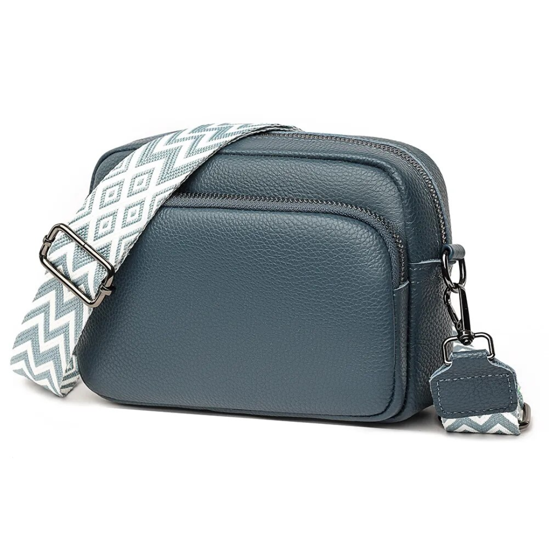 Nova Messenger Bag – Compact and Stylish Leather Shoulder Bag for Women