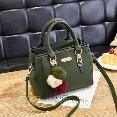 Helen Crossbody Bag | Classic &amp; Stylish
