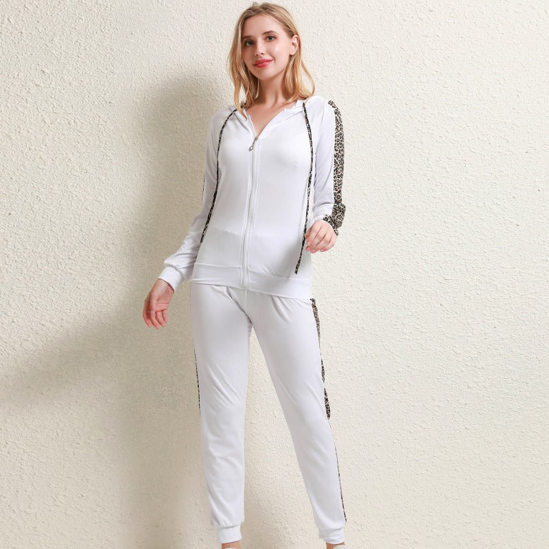 WildEase - Dames Joggingpak – Luipaardprint, Fluweel en Rits Hoodie