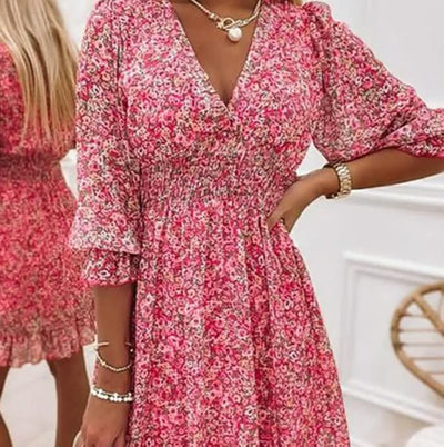 Elegant Floral Mini Dress – Light and Stylish