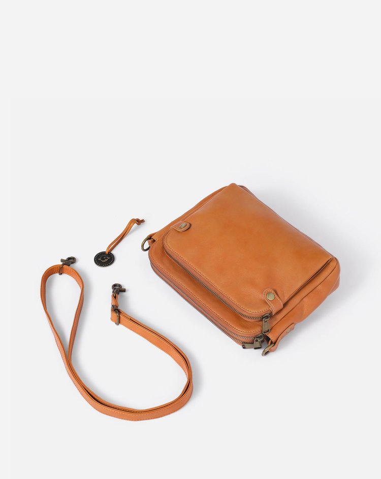 Tily Clutch – Elegant Crossbody Bag for Women | Stylish &amp; Practical Design