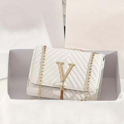 Liora Clutch – Elegant Handbag with Gold Accents